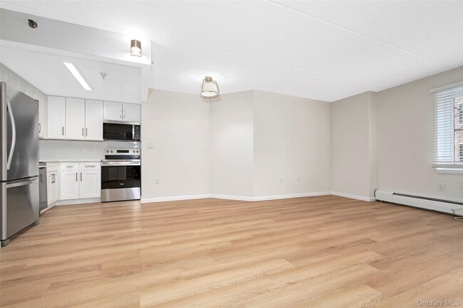 Building Photo - 123 Mamaroneck Ave