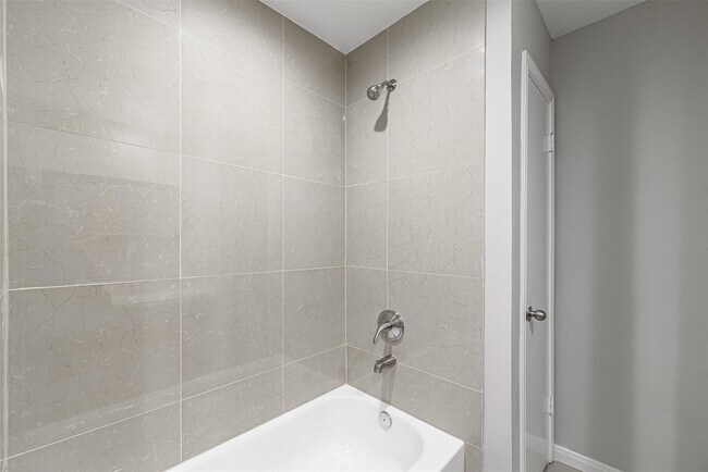 Building Photo - 14214 Misty Meadow Ln