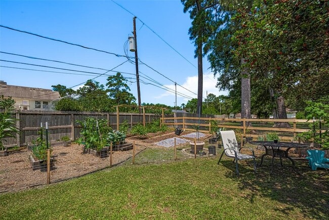 Building Photo - 3219 White Blossom Ln