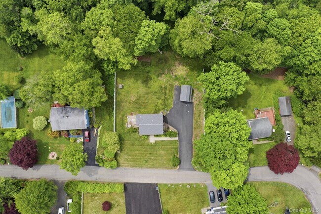 Building Photo - 317 Overlook Ct