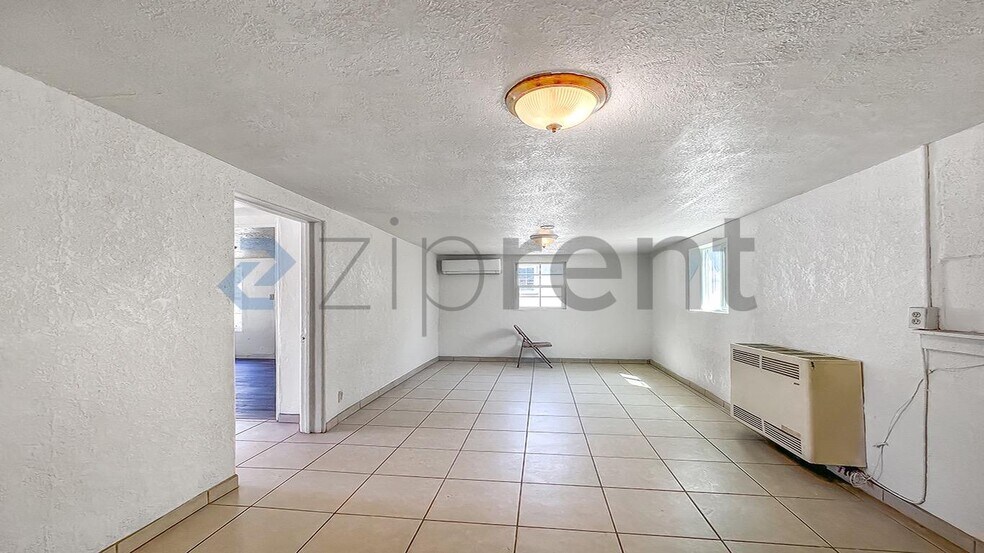 Building Photo - 3634 E Madison Ave