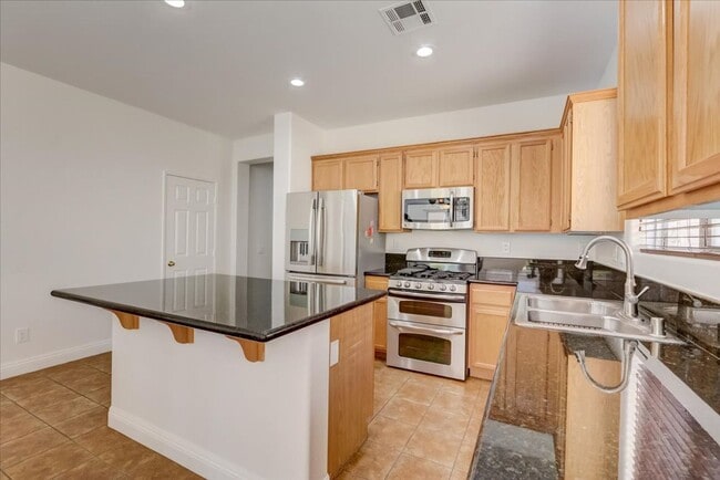 Building Photo - 10948 Positano St