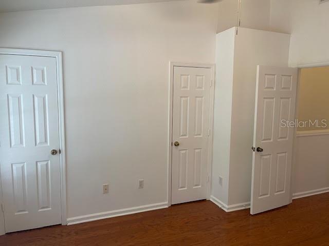 Building Photo - 915 Vineland Pl