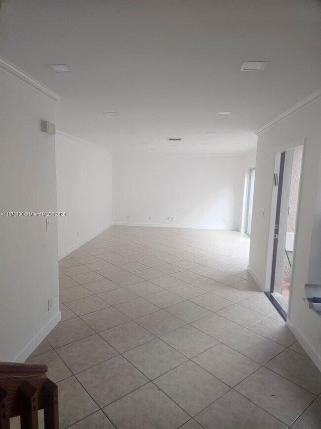 Building Photo - 11047 Longboat Dr