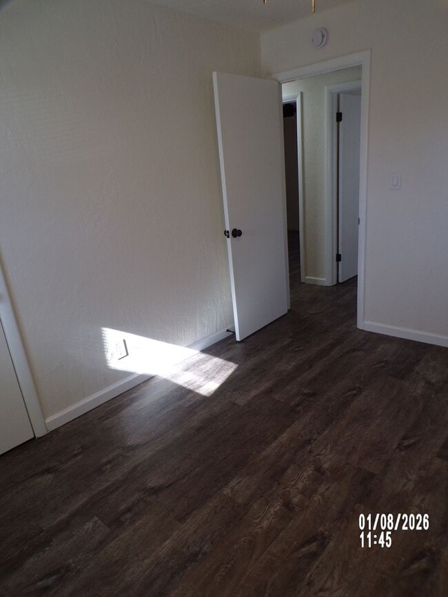 Building Photo - Great re-do