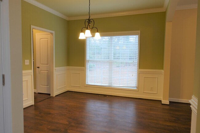 Building Photo - 200 State Rd S-42-2591