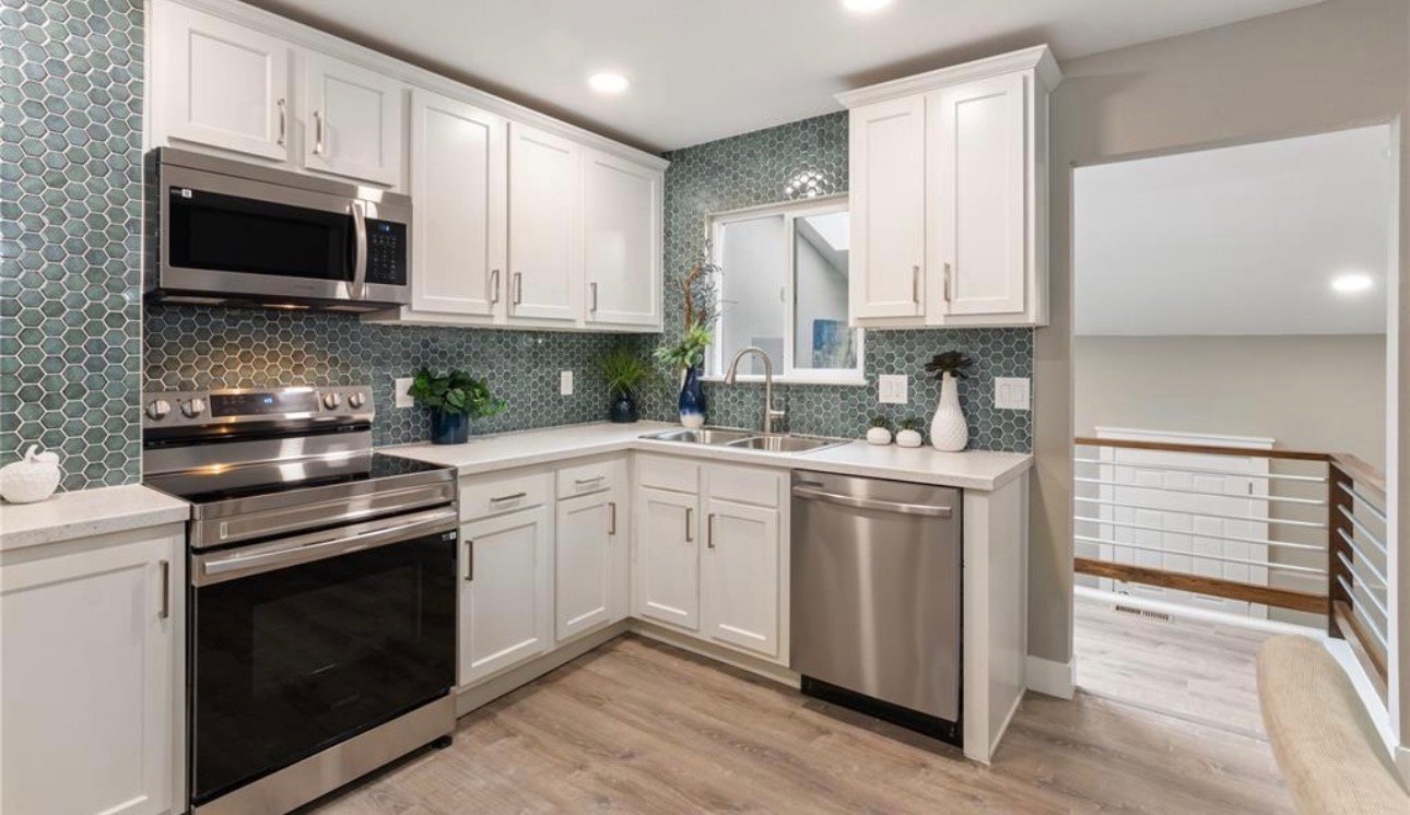 Building Photo - 1929 S Prospect Ave