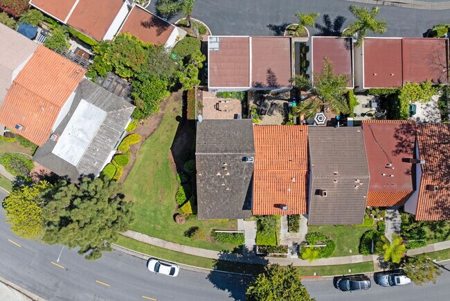 Building Photo - 2636 Vista Del Oro
