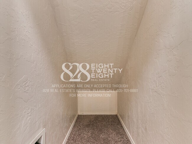 Building Photo - PRELEASING NOW FOR JULY 2026! Amazing 3 Bed/2.5 Bath/2-Car Garage Condo Minutes from Campus!