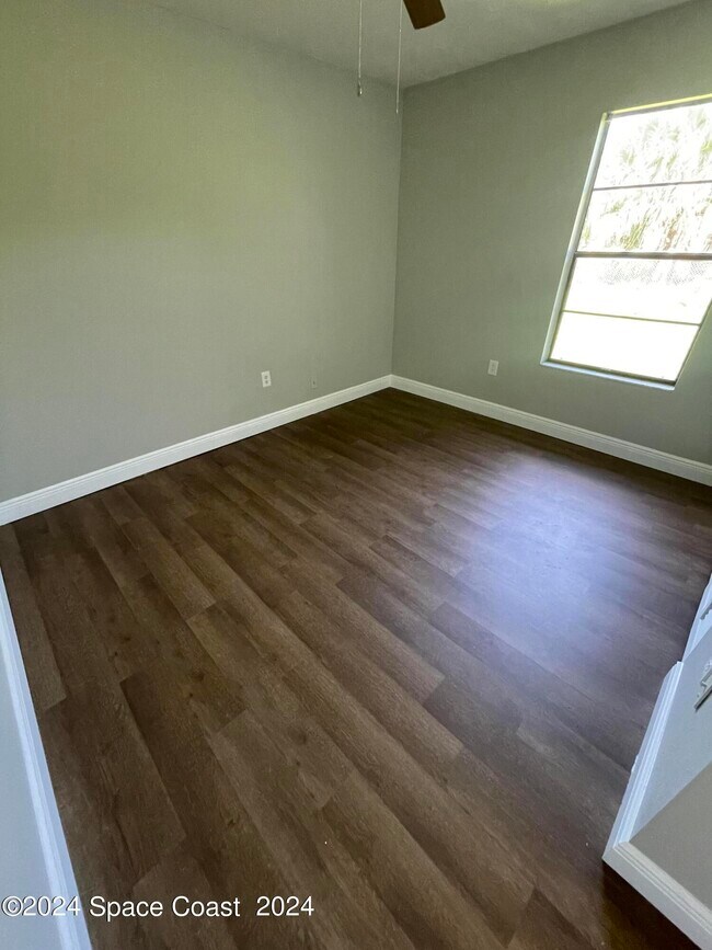 Building Photo - 1270 Gustrow Ave NW