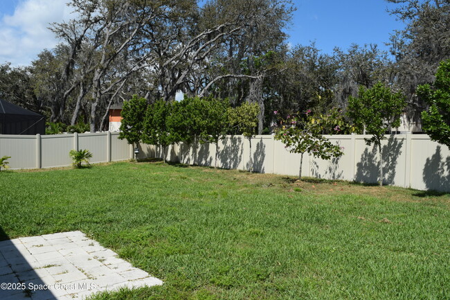 Building Photo - 1992 Killian Dr