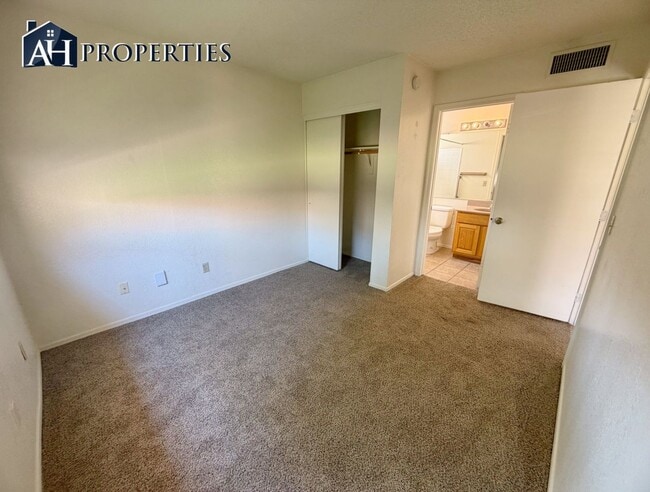 Building Photo - 7203 W Kimberly Way