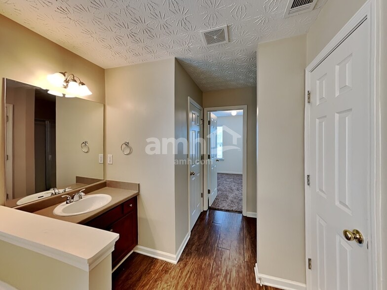 Building Photo - 3510 Bogan Mill Rd