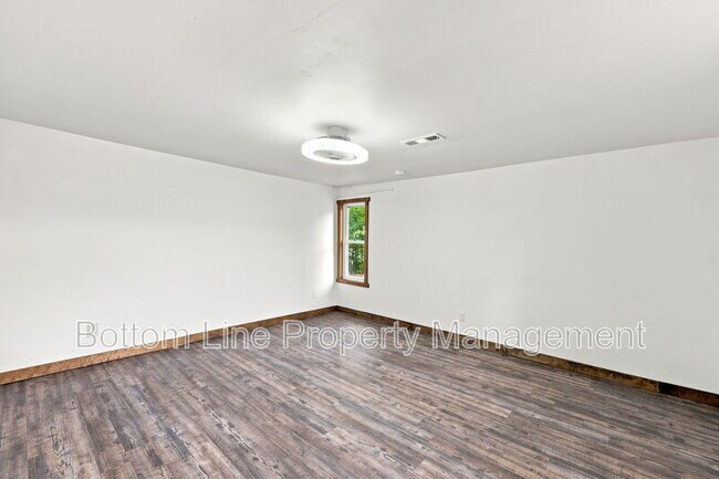 Building Photo - 10317 NC 42