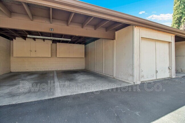 Building Photo - 9320 Earl St