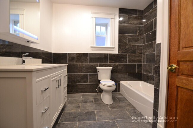 Building Photo - 38 Gerrish St