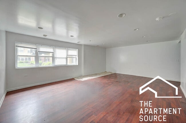 Building Photo - 2530 W Fitch Ave