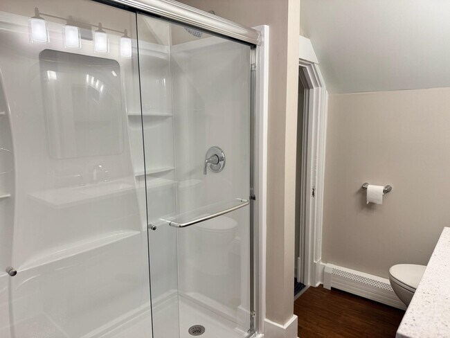 Building Photo - 189 E Bow St