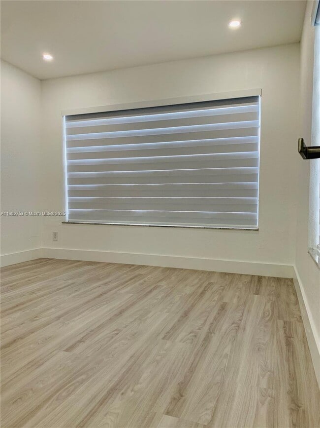 Building Photo - 5441 NW 174th Dr