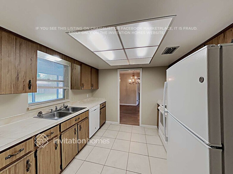 Building Photo - 798 S Atmore Cir
