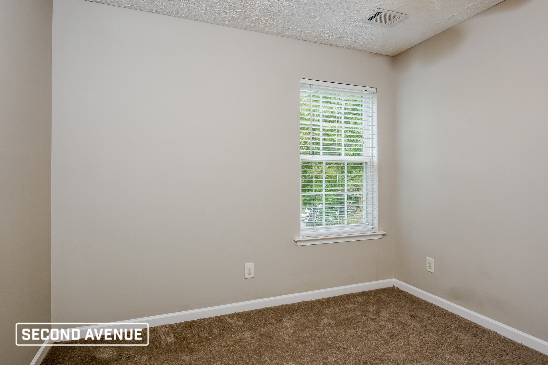 Building Photo - 208 Ilex Dr