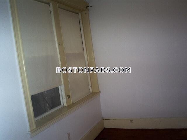 Building Photo - 46 Westland Ave