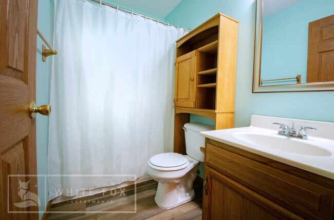 Building Photo - 5990 Fox Trace Ct