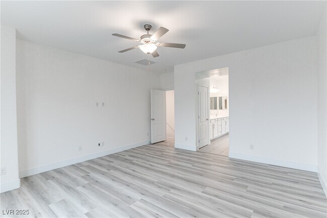 Building Photo - 12333 Silvana St