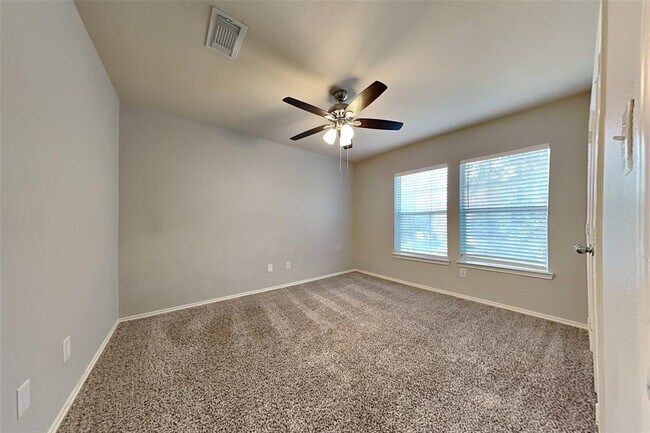 Building Photo - 11022 Pierce Valley Dr