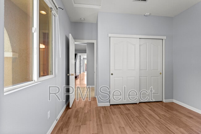 Building Photo - 5183 Bissett Way