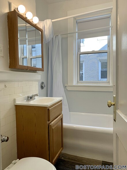 Building Photo - 1171 Boylston St