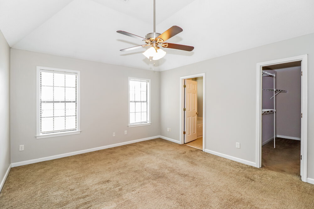 Building Photo - 7973 Jills Creek Dr