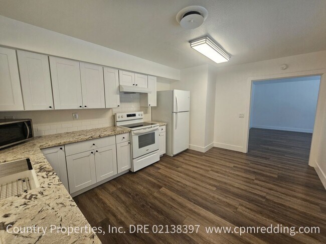 Building Photo - 2711 Reservoir Ln