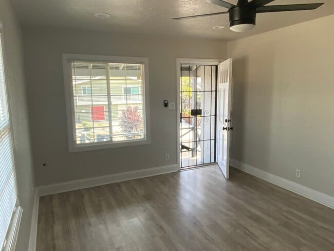 Primary Photo - Beautiful Rodeo 2 bedroom 1 bath