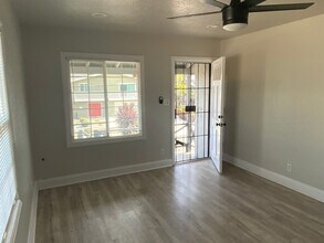 Building Photo - Beautiful Rodeo 2 bedroom 1 bath