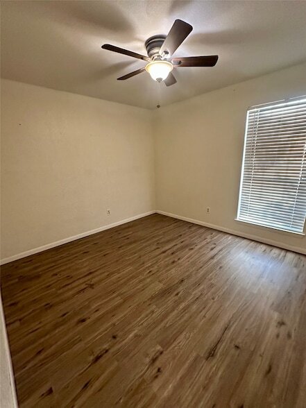 Building Photo - 120 Don Propp Rd