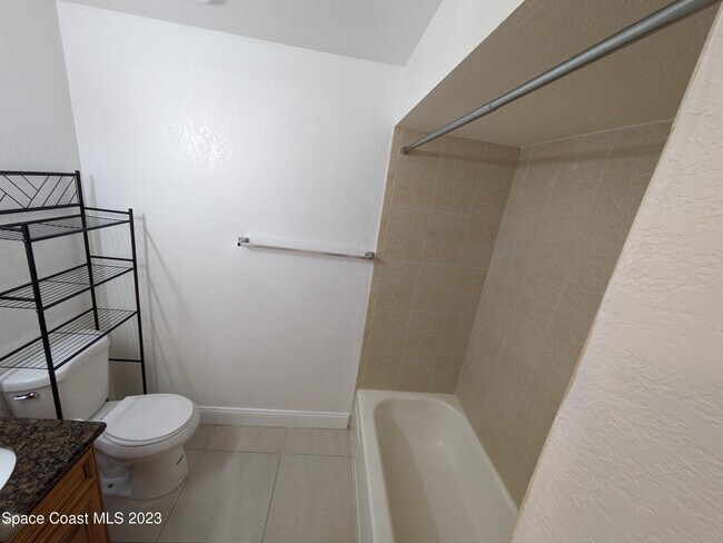 Building Photo - 3645 Barna Ave