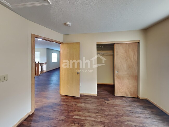 Building Photo - 3985 Boyer Ridge Dr
