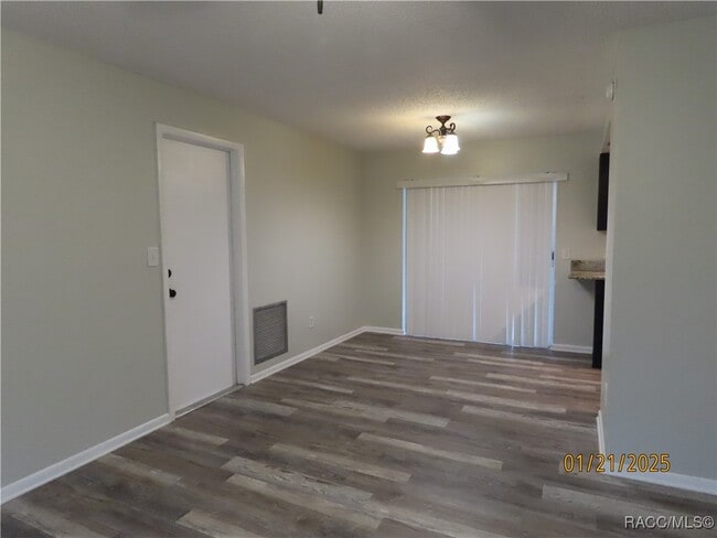 Building Photo - 516 Spruce St