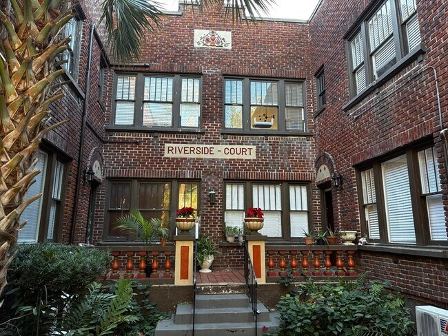 Primary Photo - 2742 Riverside Ave