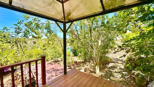 Building Photo - Stunning Two-Story Estate Home in the Gated and Lovely Champagne Crest Community of Fallbrook!