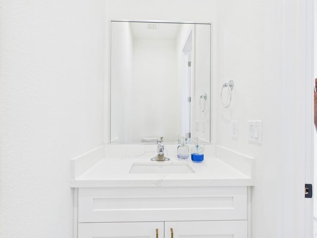 Building Photo - 4306 Idaho St