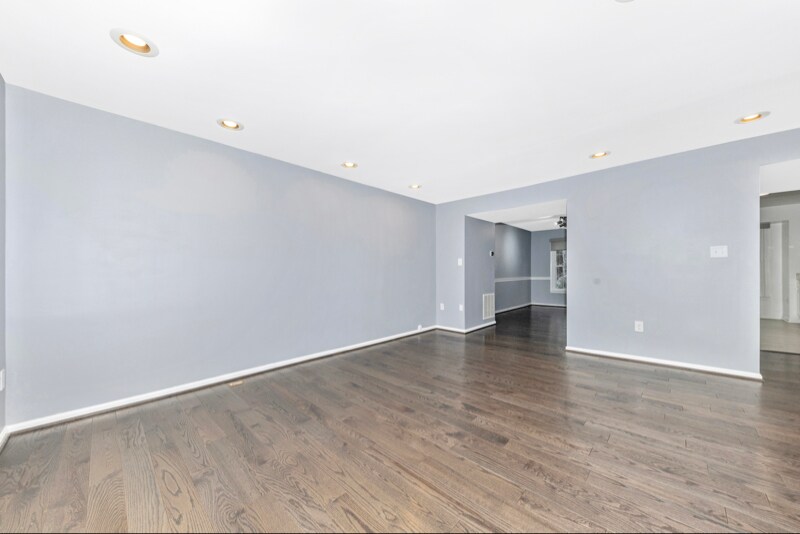 Building Photo - 10442 Malone Ct