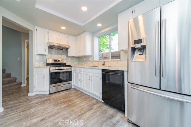 Building Photo - 15811 Antelope Dr