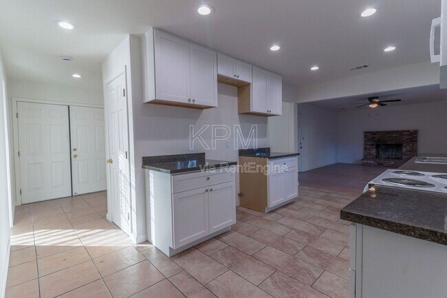 Building Photo - 7102 Richland Way