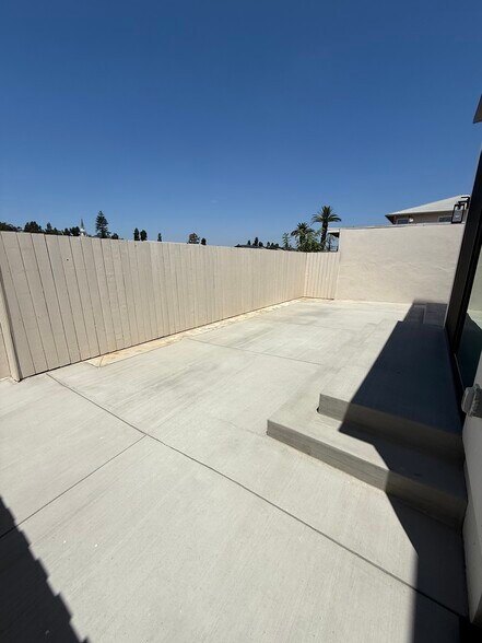 Building Photo - 615 Manchester Terrace