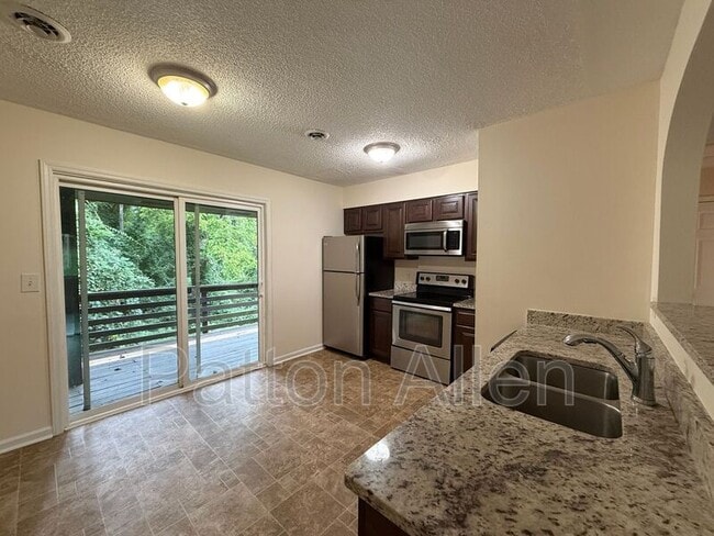 Building Photo - 54 Dawnwood Cir