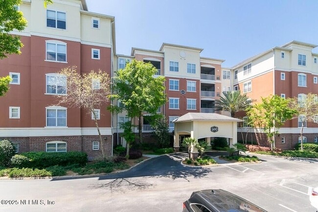 Primary Photo - 4480 Deerwood Lake Pkwy