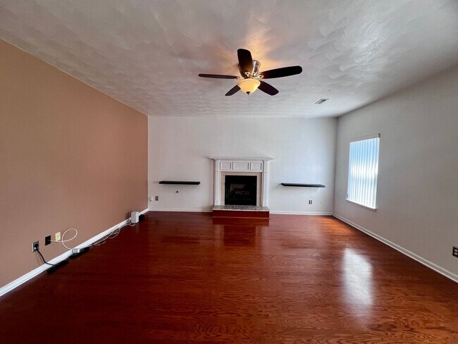 Building Photo - Beautiful 4 bedroom home in Chesapeake