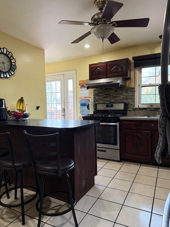 Building Photo - 101 Morril Dr